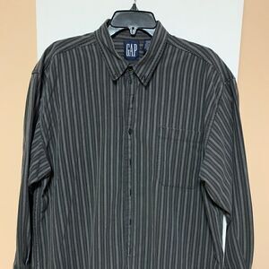 Gap shirt charcoal grey stripes button down color
